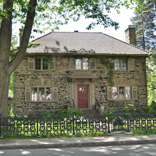 669, rue des Ursulines