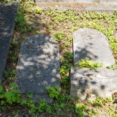 Grave of Unidentified 7