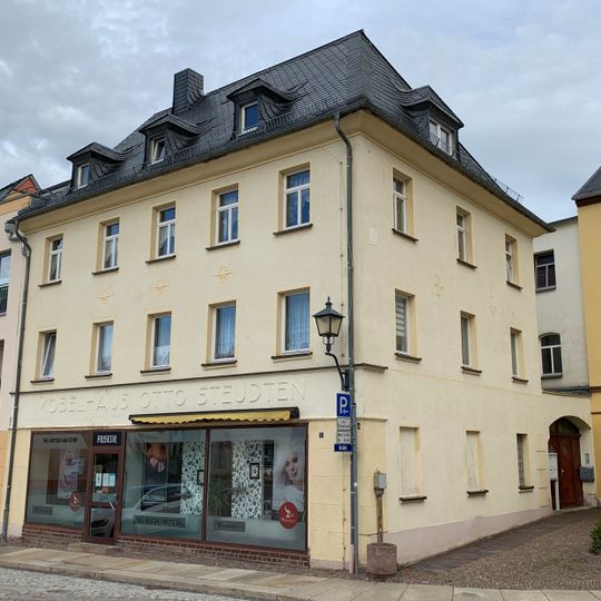 Wohnhaus in geschlossener Bebauung Brühl 2