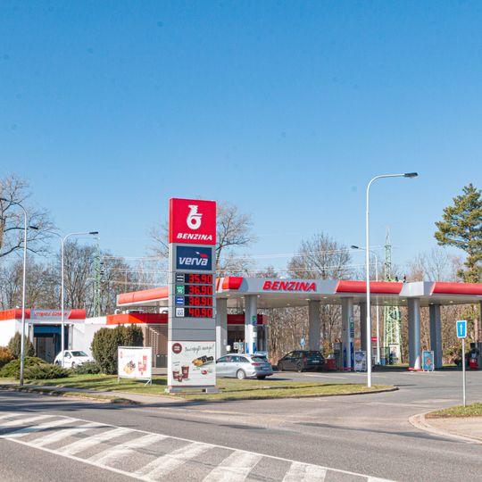 Čerpací stanice na Dukelské ulici v Novém Bydžově