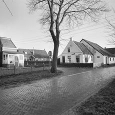 Tussen Dijken 2, Hollum