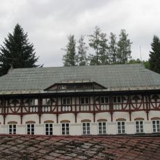 Vodoléčebný ústav s plovárnou