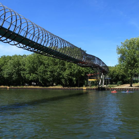 Slinky springs to fame