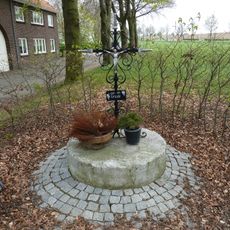 Wayside cross near Etzenrade 11, Etzenrade