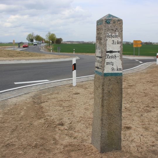 Wegesäule nahe Löschau