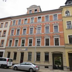 Mietshaus in geschlossener Bebauung Bergstraße 60