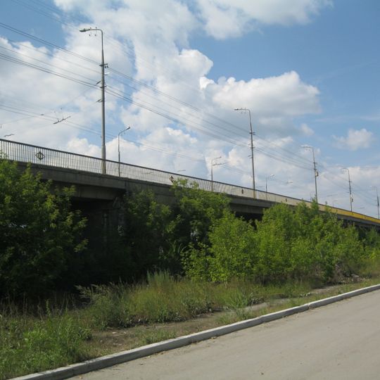 Reinforced concrete overpass