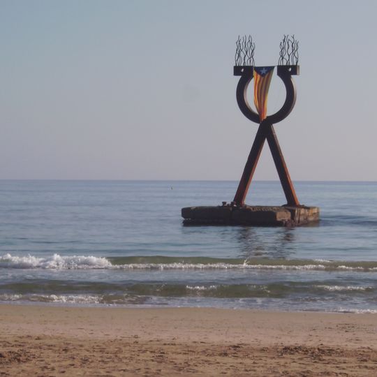 Escultura Alfa i Omega