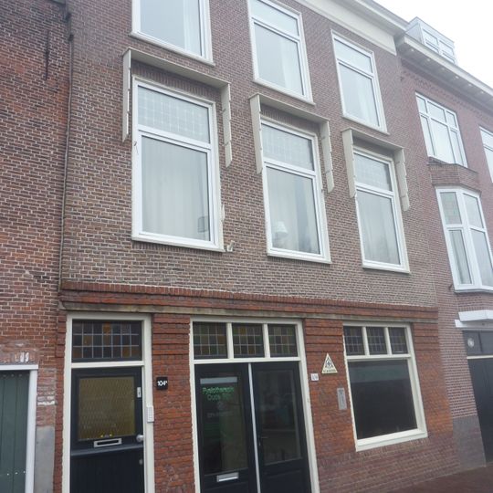Oude Rijn 104A en 104, Leiden