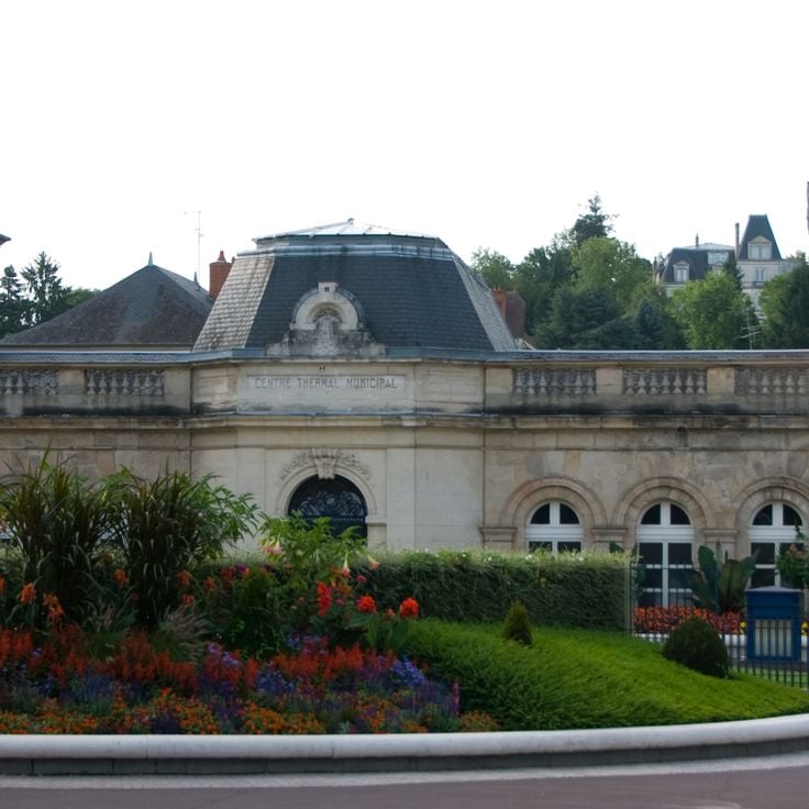 Établissement thermal de Néris-les-Bains