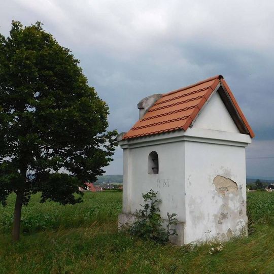 Kaplička u Loštic na Chlumku v poli