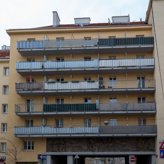 Wohnhausanlage Laurenzgasse 14-18