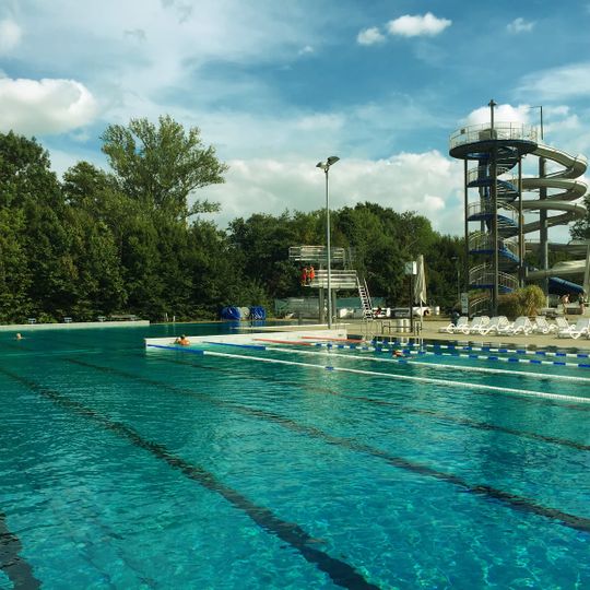 P3 Hallenbad Badehaus Freibad Peine