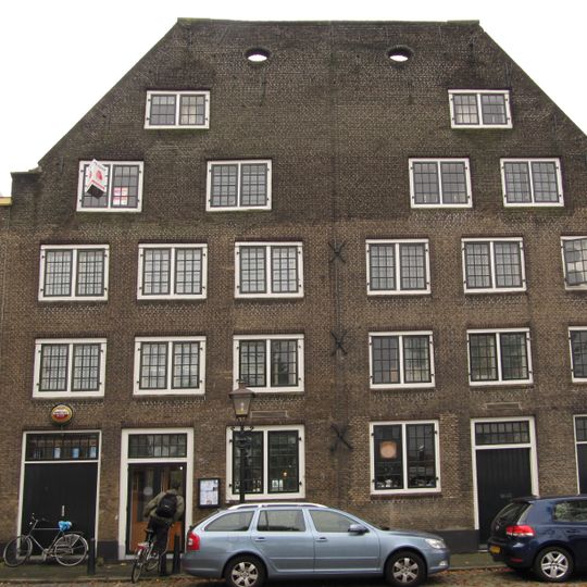 Bomkade 6, Dordrecht