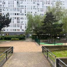 Square Paul-Claudel