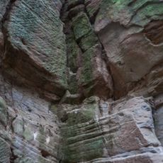 Steinbruch im Winterrangen mit Kanzel und alter Schmiede