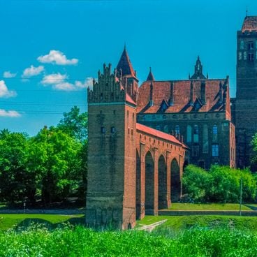 Polônia medieval: cidades, fortalezas e costas do Báltico