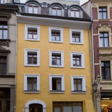 Wohnhaus in geschlossener Bebauung, mit Laden des späten 19. Jahrhunderts Breite Straße 2