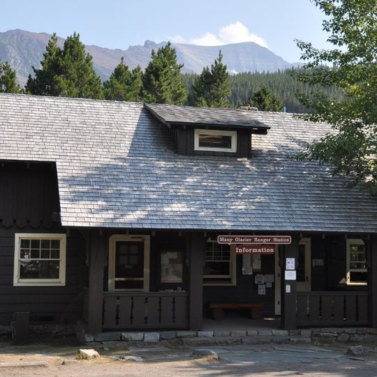Swiftcurrent Ranger Station Historic District