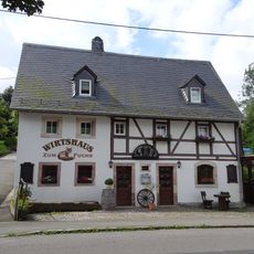 Wohnhaus in offener Bebauung Adelsbergstraße 276