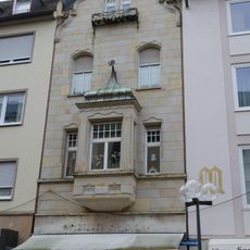 Wohn- und Geschäftshaus