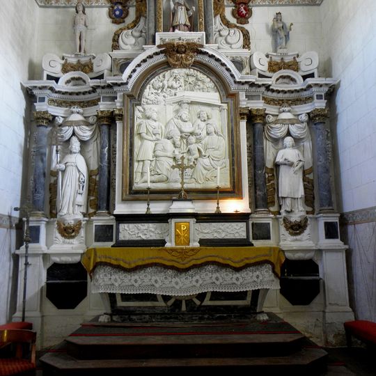 Maître-autel de l'église Saint-Pierre de Châlons-sur-Maine