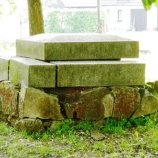 Pomník padlým v Otěvěkách