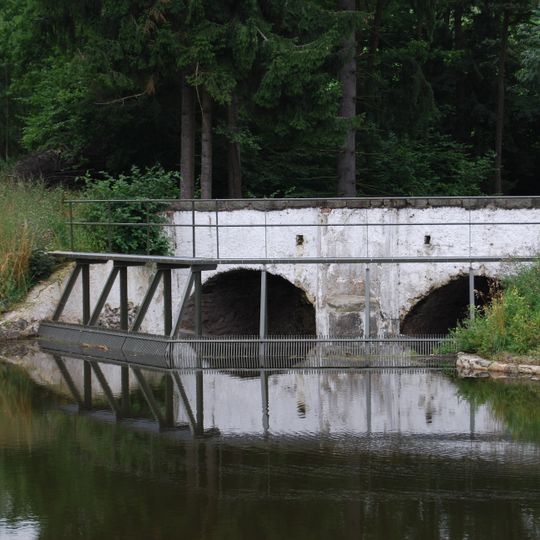 Stone bridge over the outfall of Velký Mastník