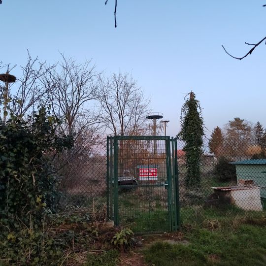 Ancien enclos à cigognes