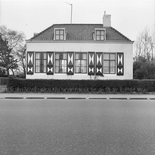 Langevielesingel 10, Middelburg