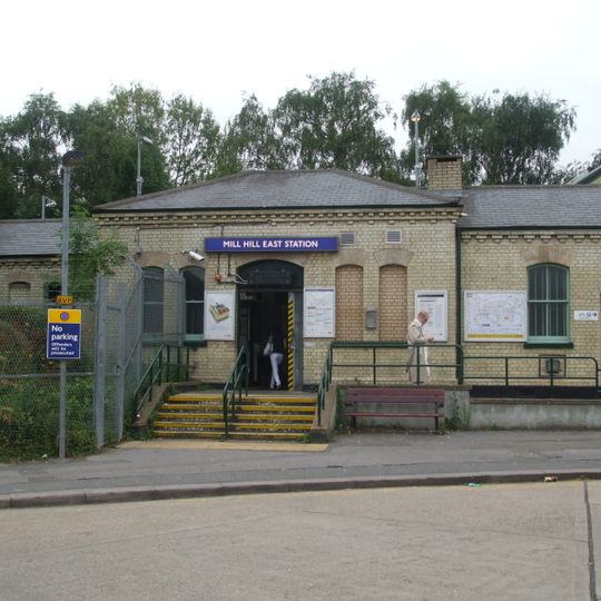 Mill Hill East tube station