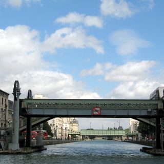 Pont levant de la rue de Crimée