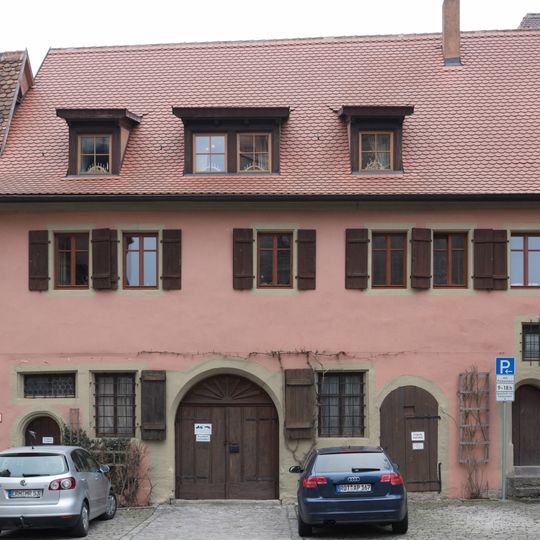 Kirchplatz 9, Friedhofseinfriedung
