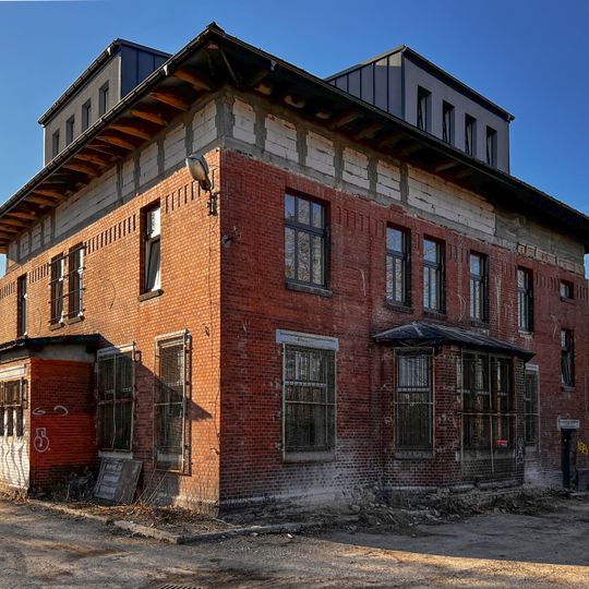 Staszica 10 w Sosnowcu