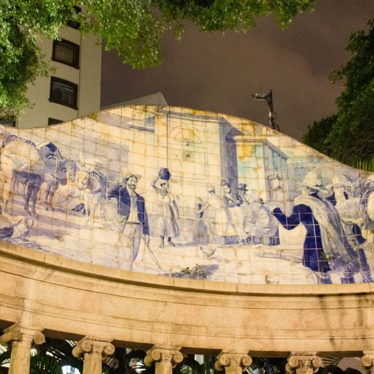 Painel do Largo da Memória