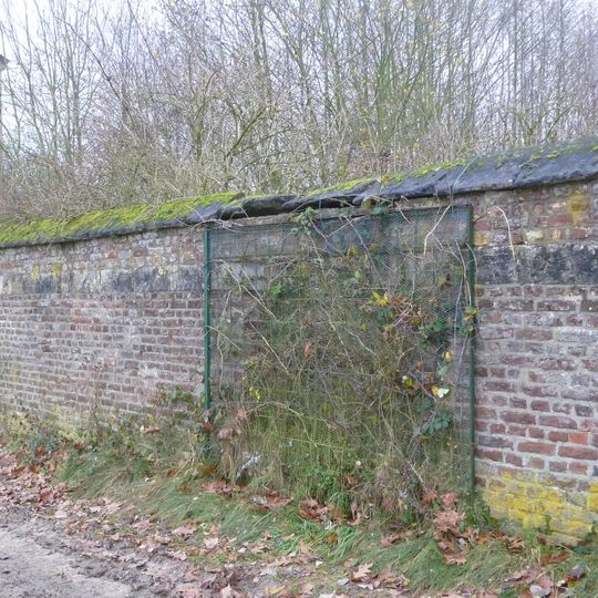 Neubourg Castle: greenhouse west of garden pavilion