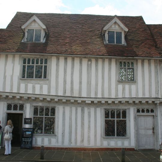 27 And 28, Market Place