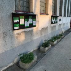 Naučná stezka k bylinkové zahradě a školní kompostárně