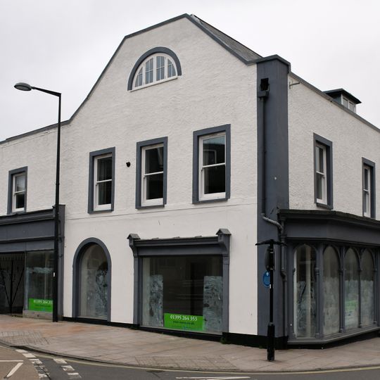 36 And 37, The Strand