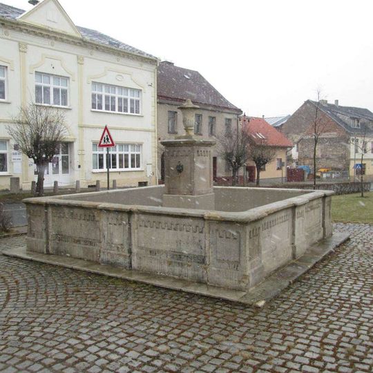 Kašna v Černošíně