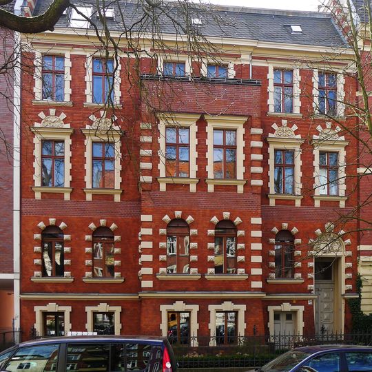 Mietshaus & Einfriedung Albestraße 30