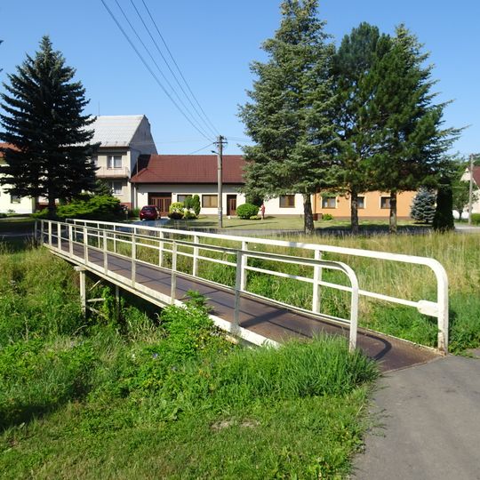 Lávka přes Nivničku v Nivnici u čp. 1