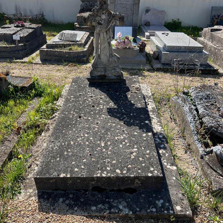 Monument sépulcral de Désirée Duflot