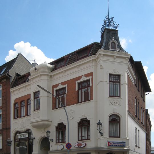 Wohn- und Geschäftshaus