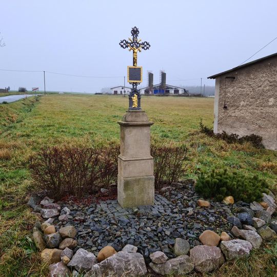 Kříž na jihozápadním okraji Hlohovic