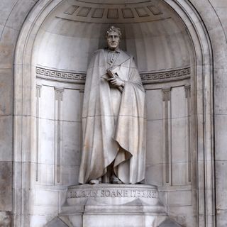 Statue of John Soane