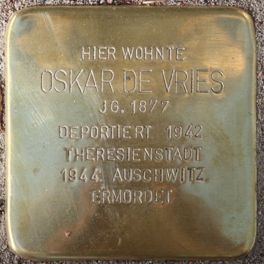 Stolperstein en memoria de Oskar de Vries