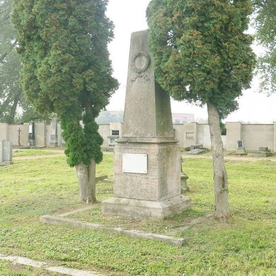 Pomník jihoslovanským národním mučedníkům na městském hřbitově v Terezíně