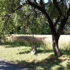 Kříž jižně od Karlova v Černém lese