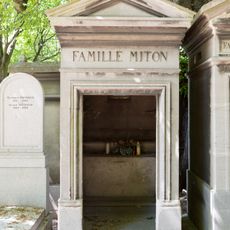 Grave of Miton